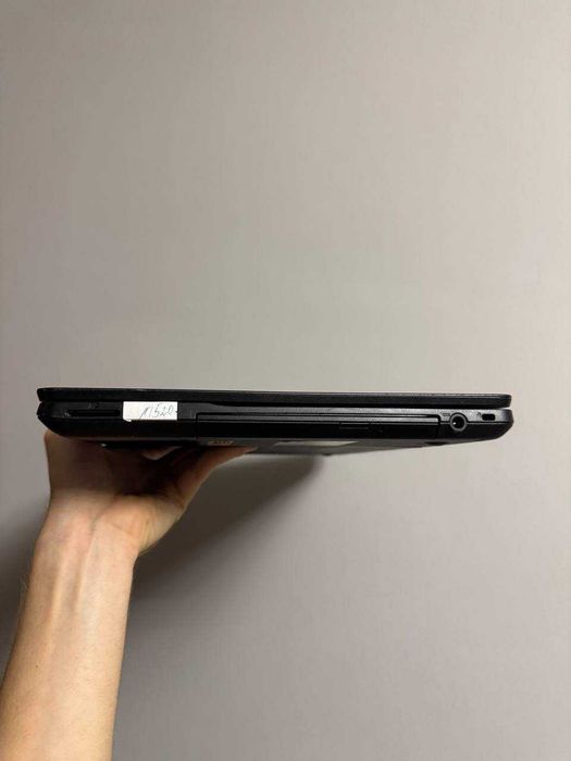 Ноутбук під відновлення/запчастини 15.6 Fujitsu LifeBook A556 i5 6200u