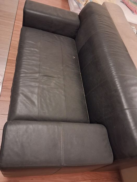 Sofá preto Ikea usado