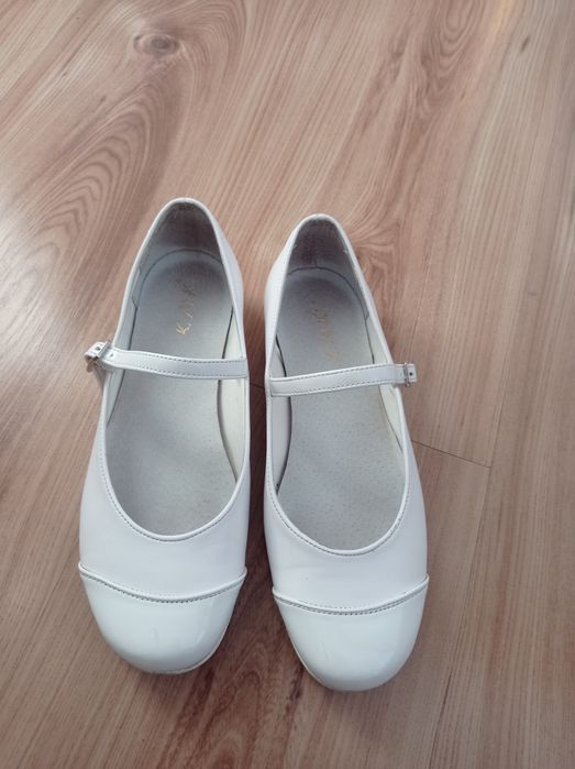 Buty komunijne roz. 34