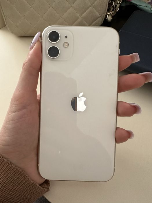 Айфон 11 б/у в ідеальному стані