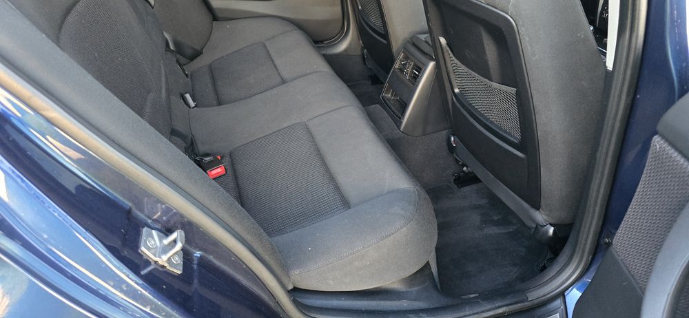 BMW E90 2011r SEDAN