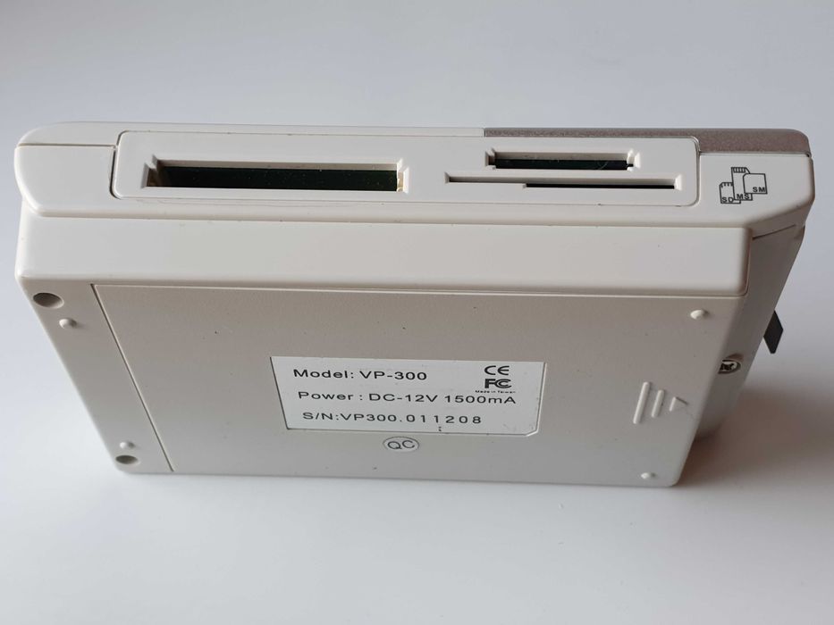 картрідер МРЗ HDD ide 2,5 X's-DRIVE VP300 Windows  Mac OS 8.6 Linux