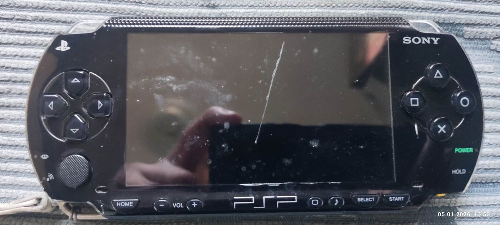 Ігрова приставка Sony PSP-1004