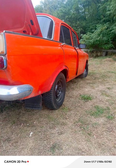 Продам  москвич.