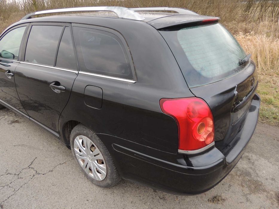 Błotnik tył tylny lewy Toyota Avensis T25 KOMBI 03,04,05,06,07,08,09