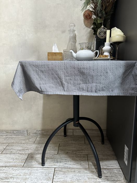 Стол кухонный .Самовывоз