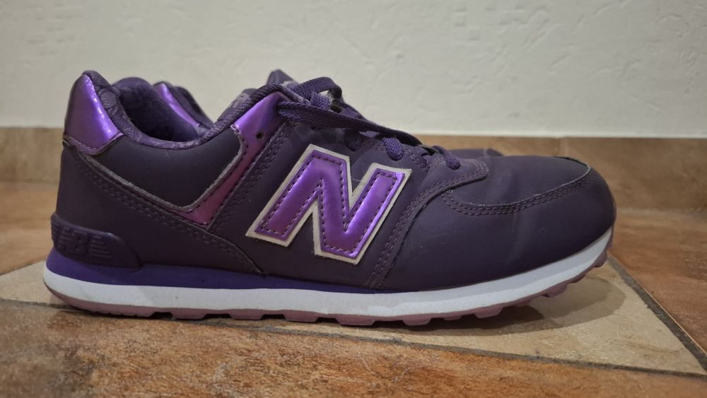 Кросівки жіночі дитячі NEW BALANCE