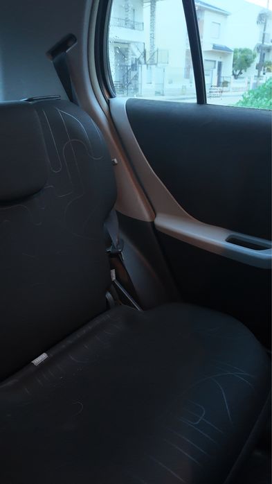 Toyota yaris 1.0 Vvt-i 2009