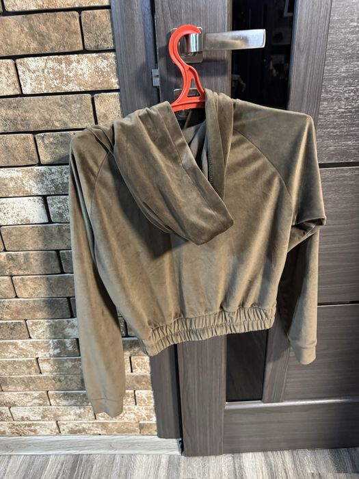 Кофта жіноча велюрова розміру S