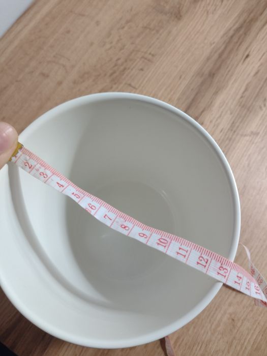 Doniczka, osłonka biała ceramiczna