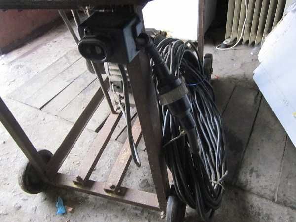 Продам циркулярный станок 380В.