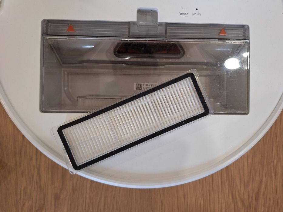 Xiaomi Mi Vacuum-Mop (Para Peças) ->2 Filtros e 3 escovas novos