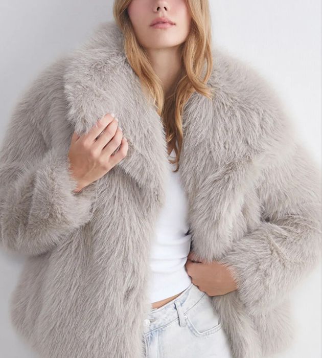 Шуба жіноча з еко хутра