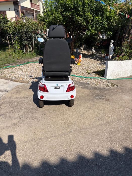 Scooter eletrica de 4 rodas