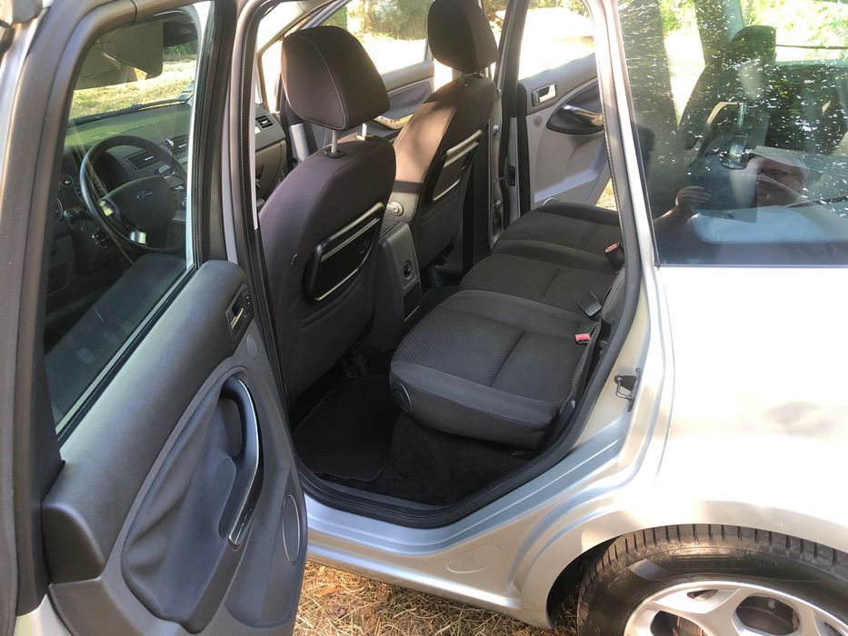 Ford C-Max — fotografia 9