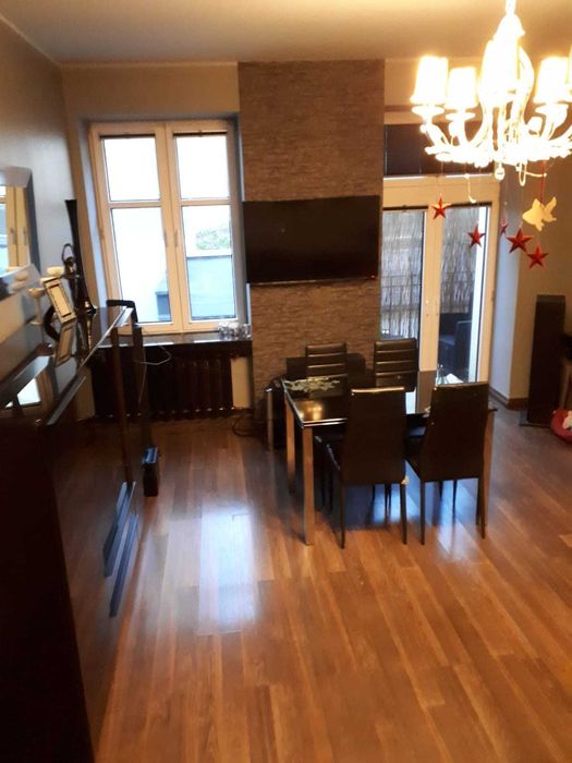 okazja centrum  ul Piotrkowska do wynajęcia M4  ok 90m2 z balkonem