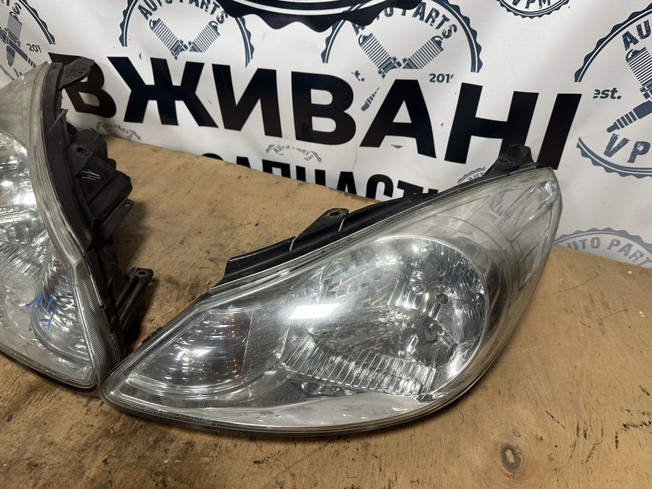 Фари передні комплект ліва права Hyundai I10 дорест