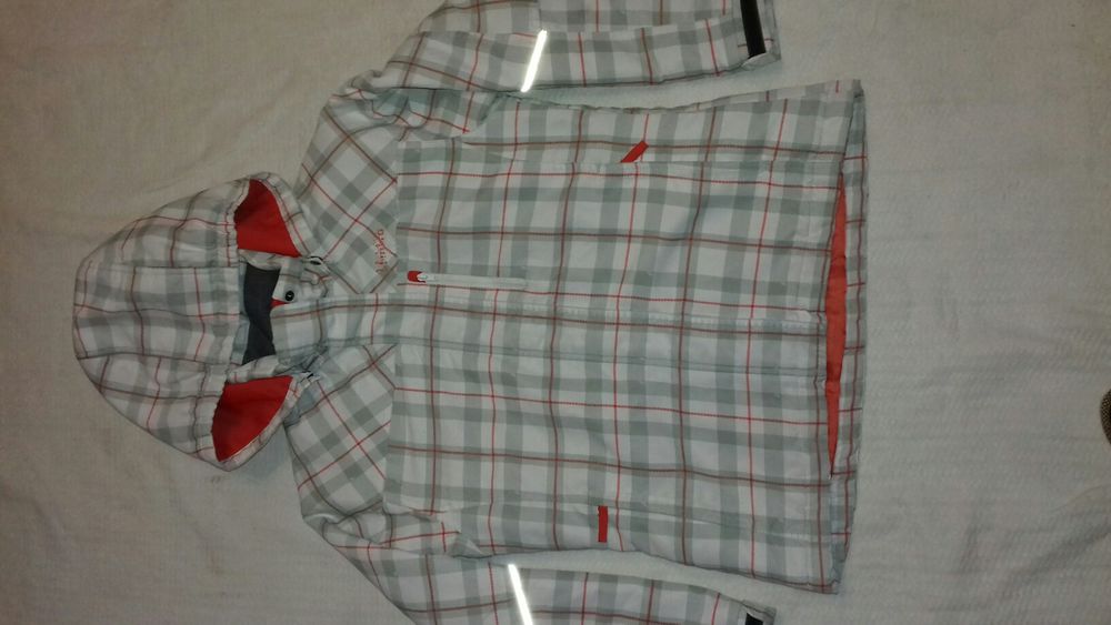 UMBRO куртка оригинал на рост 140 см. Зимняя. Дешево