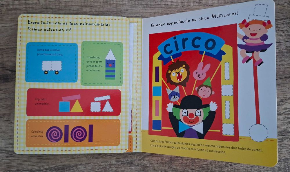 Pack 1 livro + 1 Jogo "As minhas formas autocolantes e Jogo de Números e sinais em madeira