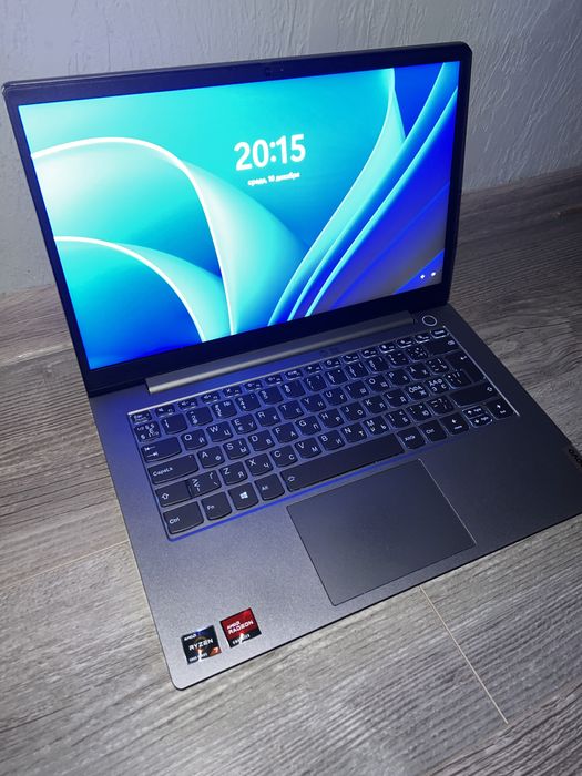 Lenovo ThinkBook 14 g3 r7 5700u/16gb