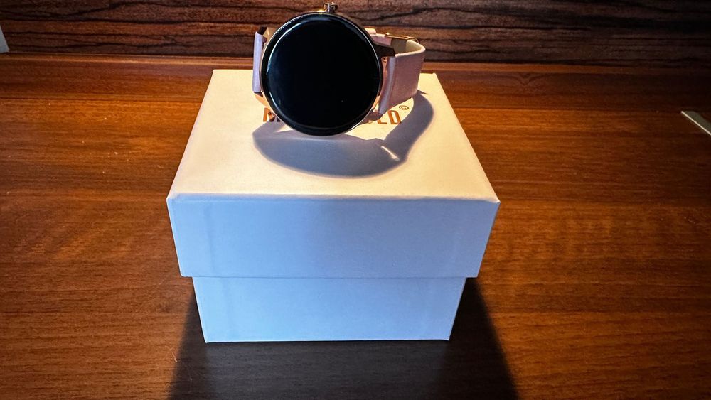 Zegarek smart watch damski marki missguided  MG081