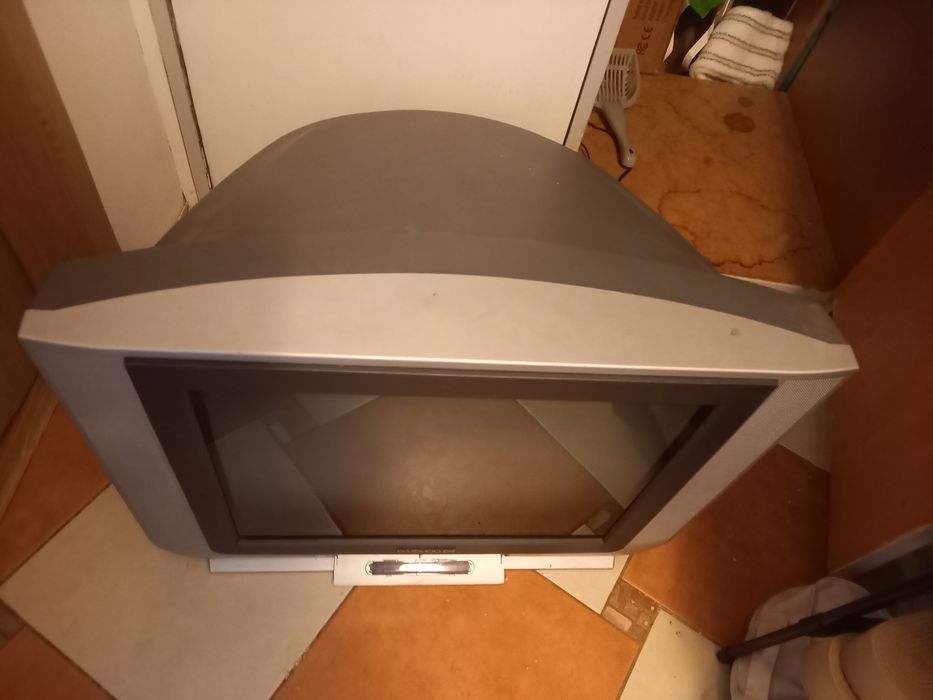Stary telewizor oddam za darmo