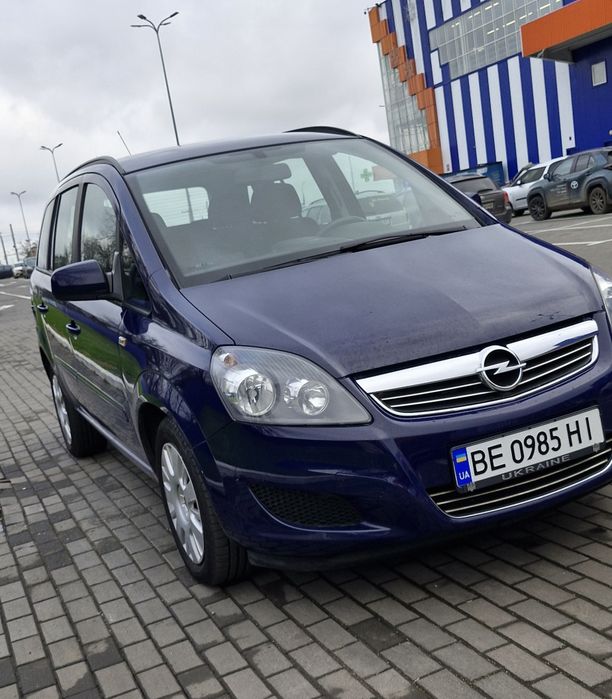 Opel Zafira 1.6 turbo, бензин-газ.