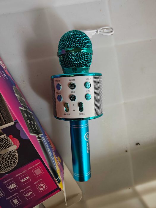 Microfone Bluetooth Sem Fio – Como Novo