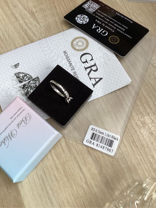 Srebrny pierścionek z lab diament Moissanite 0,5 karata 5 mm