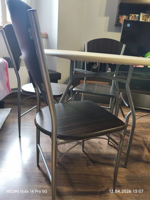 Stolik   Plus 4 Krzesła zestaw