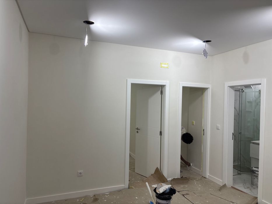Serviços e pinturas