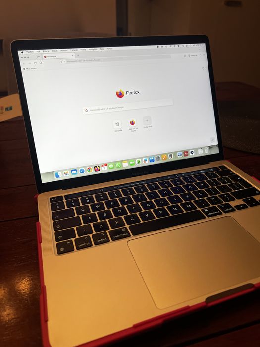 Macbook Pro 13” M1 8RAM