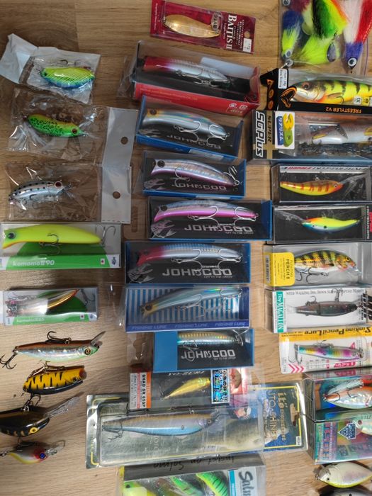 Блешня воблер поплавки котушка жилет рятувальни Саваж Джакал Рапала Ко