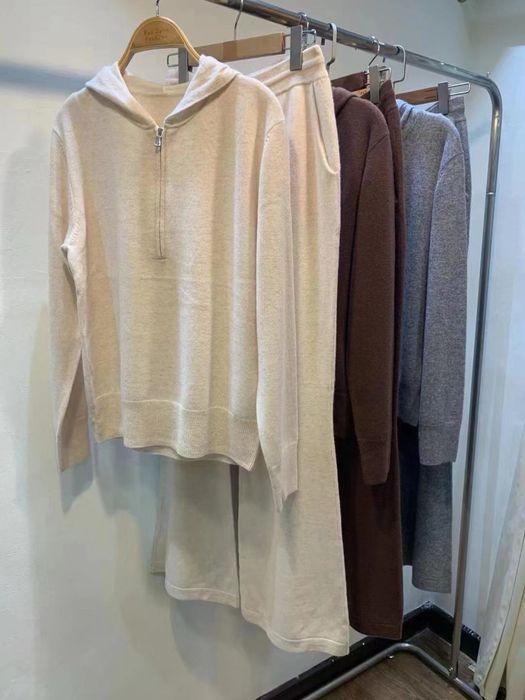 Кашемировий костюм s