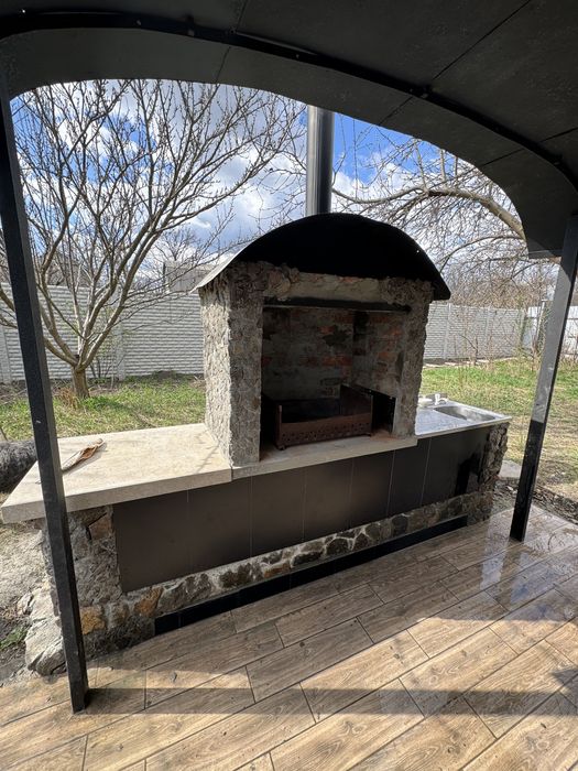 Готовий бізнес: 3 ділянки з житловим будинком