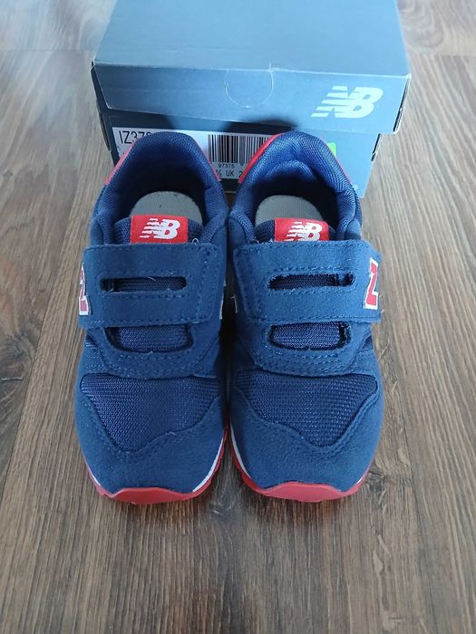 Buty New Balance r. 27,5 Medium Moyen granatowe