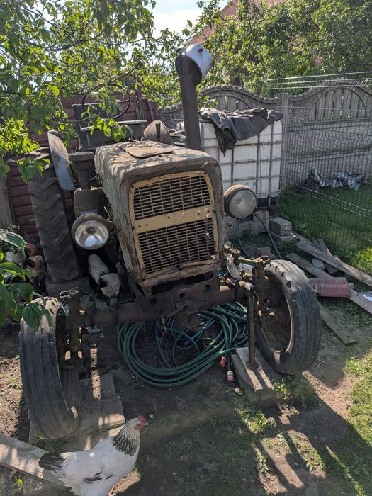 Zetor k25 z silnikiem c.330, bocian