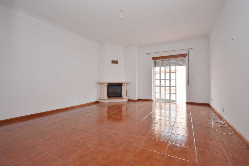 Apartamento T3 para arrendamento em Lousã