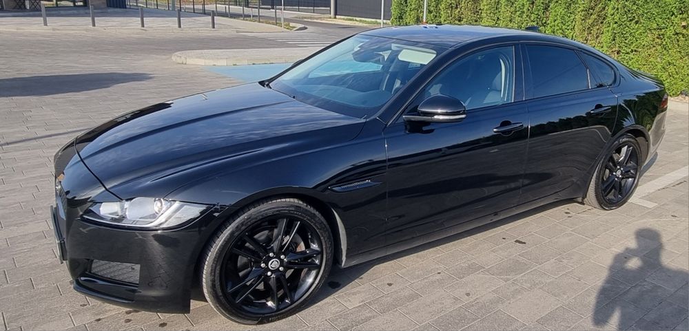 jaguar xf 2.0d 2017