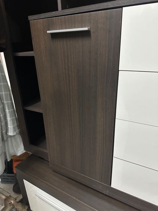 Aparador para Sala De Estar
Castanho / 4 gavetas