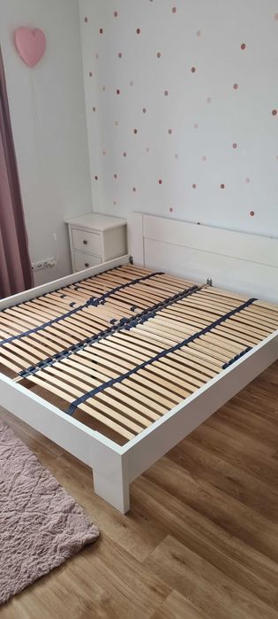 Łóżko białe 180x200