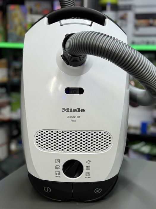 Пилосос Miele C1 Classic Flex б/в. В гарному стані.