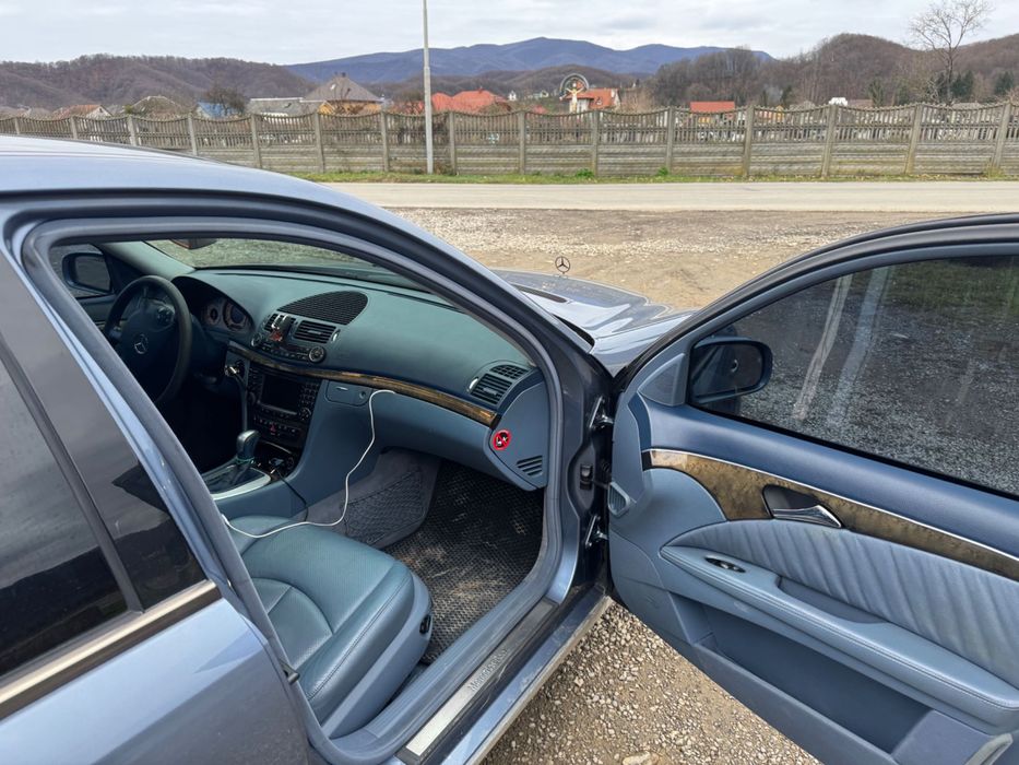 Mersedes w211 Мерседес в 211