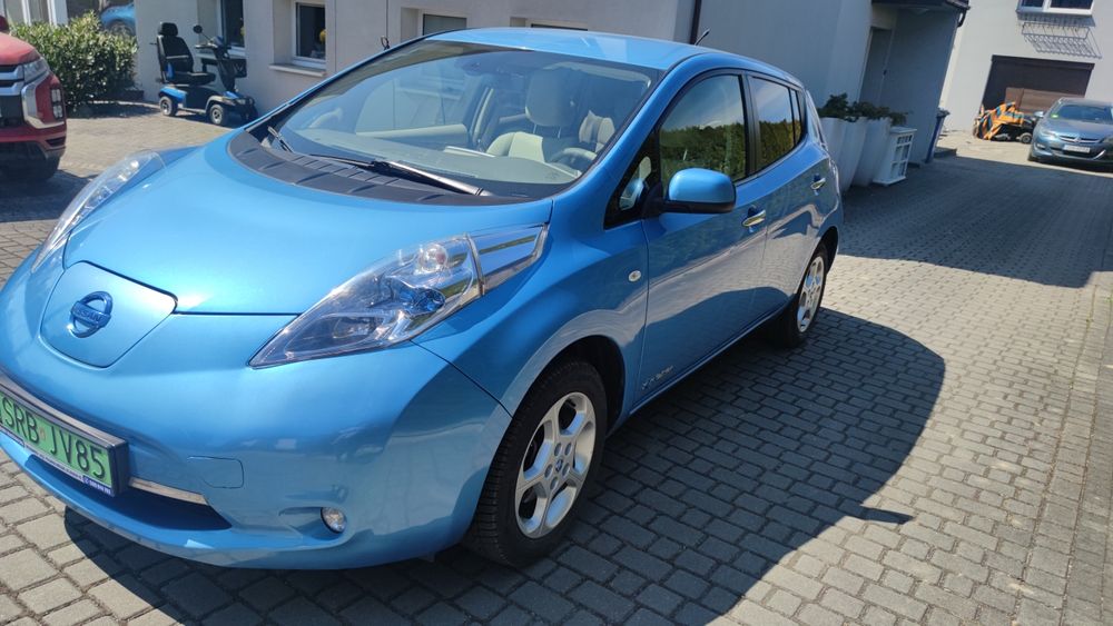 Nissan leaf 2012