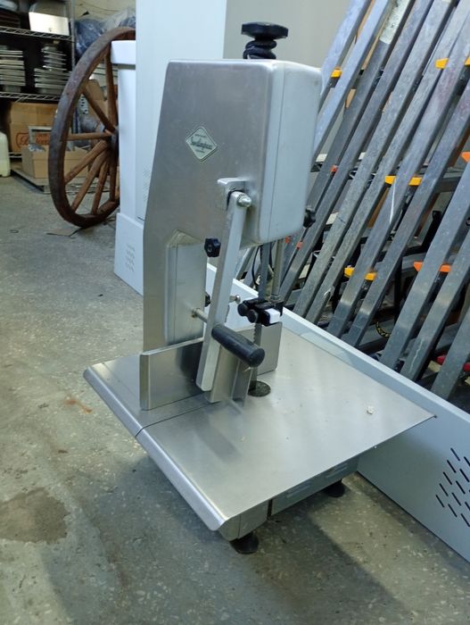 Kotleciarka Steaker  Piła taśmowa Lady chłodnicze