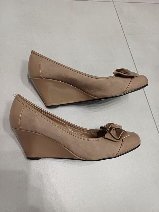 Damskie eleganckie buty