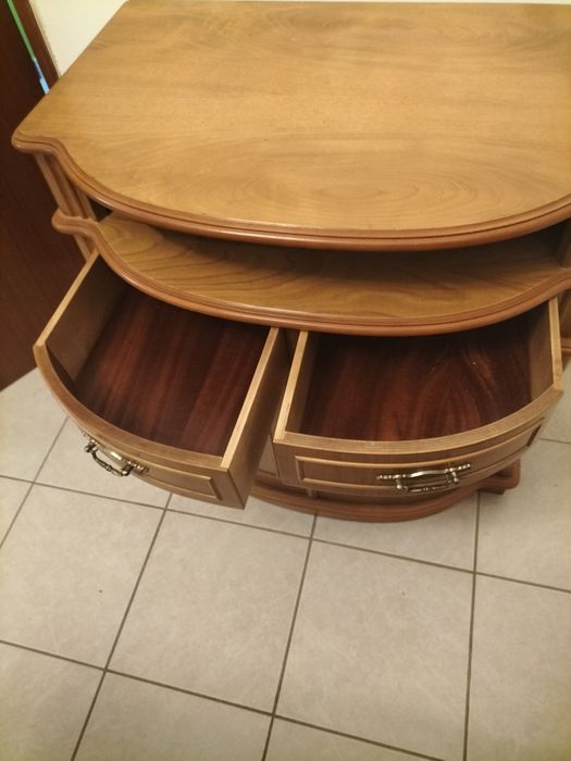 Móvel aparador em pinho