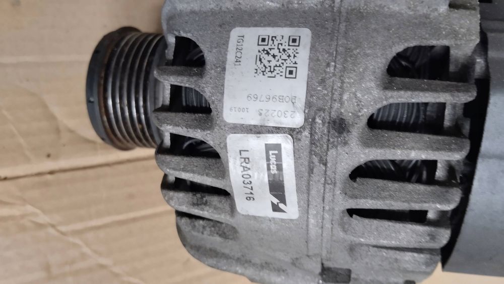 alternator renault clio iv captur i 1.5 dci lra03716