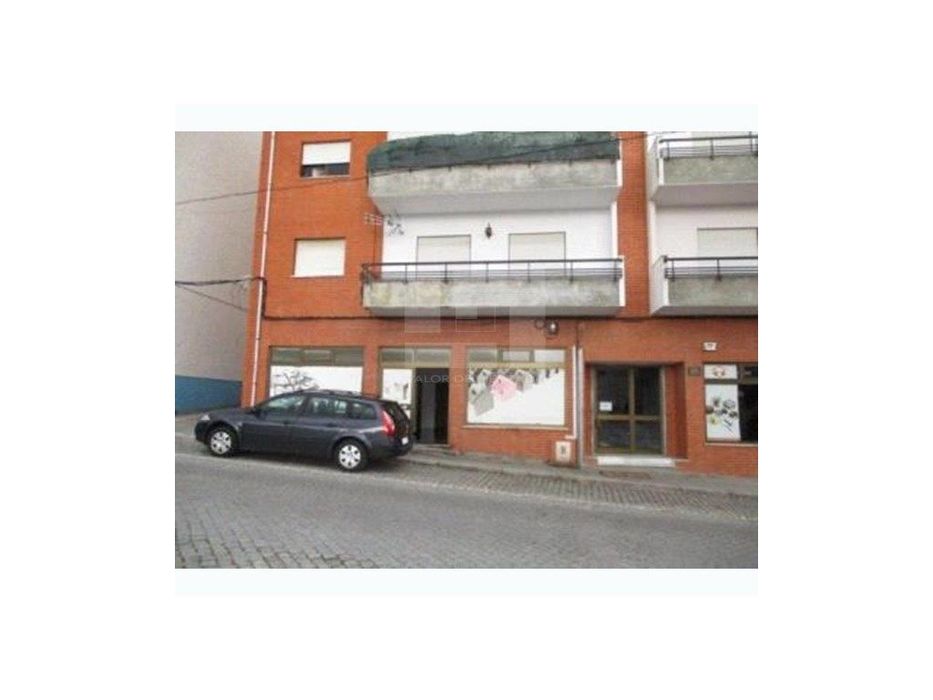 Loja / comércio em Nelas