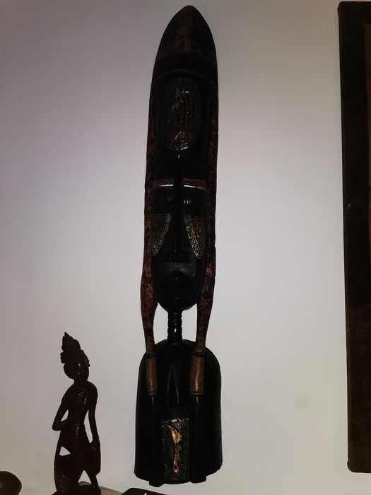 Conjunto Estatuetas africanas e painel